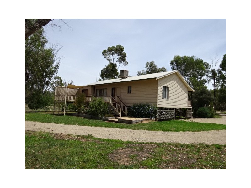 42 Glyn Road, Echuca VIC 3564