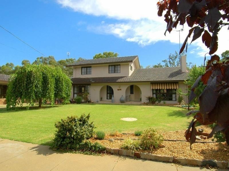 38 Rutley Crescent, Echuca VIC 3564