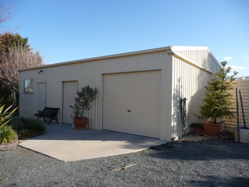 274 Simmie Rd, Echuca VIC 3564