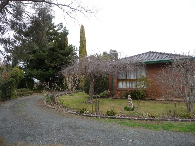 274 Simmie Rd, Echuca VIC 3564