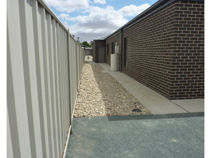 16 Forfar Drive, Moama NSW 2731