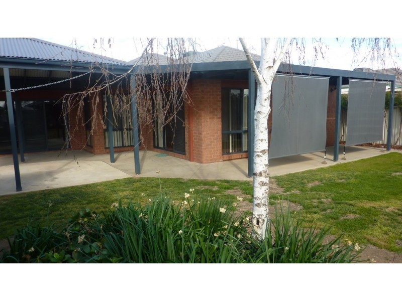 12 Glencoe Boulevard, Moama NSW 2731