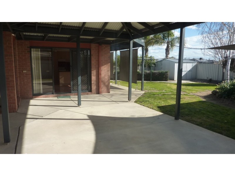 12 Glencoe Boulevard, Moama NSW 2731