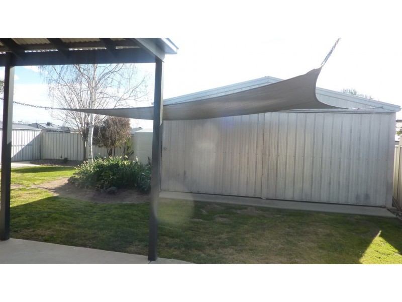12 Glencoe Boulevard, Moama NSW 2731