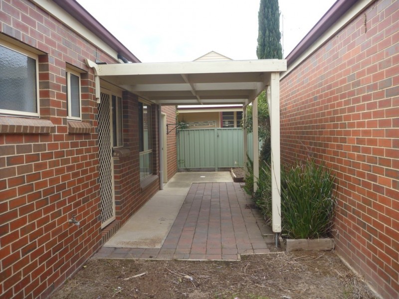 Unit 1, 9 Collier Street, Echuca VIC 3564