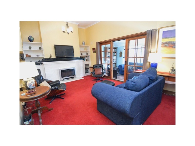 16 Echuca Road, Rochester VIC 3561