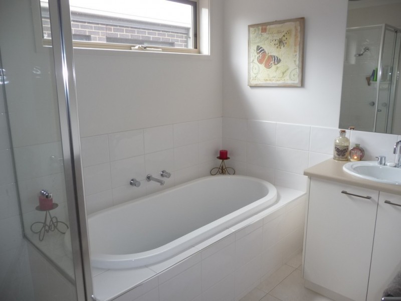 1 Dumfries Crt, Moama NSW 2731