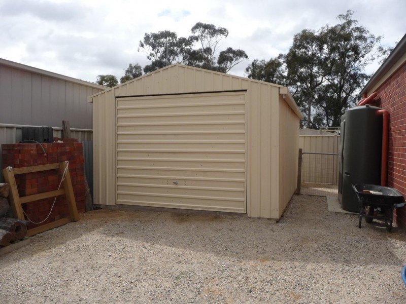 1 Dumfries Crt, Moama NSW 2731