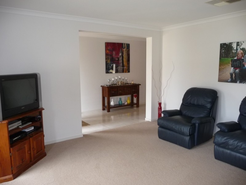 1 Dumfries Crt, Moama NSW 2731