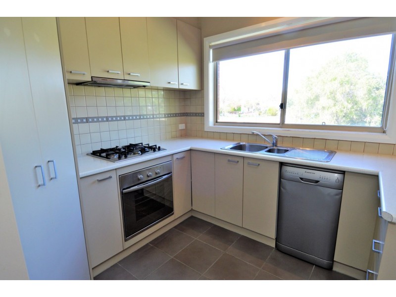 1 140 BOWEN STREET, Echuca VIC 3564