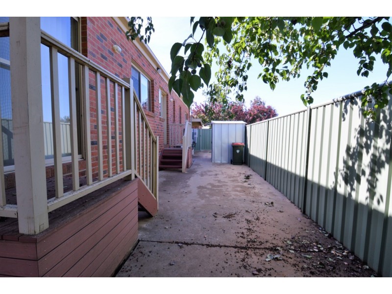 1 140 BOWEN STREET, Echuca VIC 3564