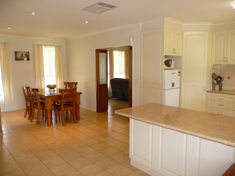 78 Echuca-Mitiamo Rd, Echuca VIC 3564