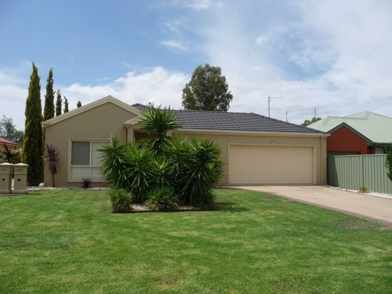 1/4B Warden St, Moama NSW 2731