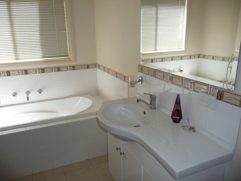 1/4B Warden St, Moama NSW 2731