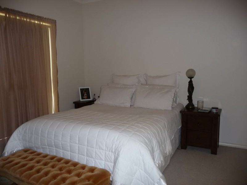 1/4B Warden St, Moama NSW 2731