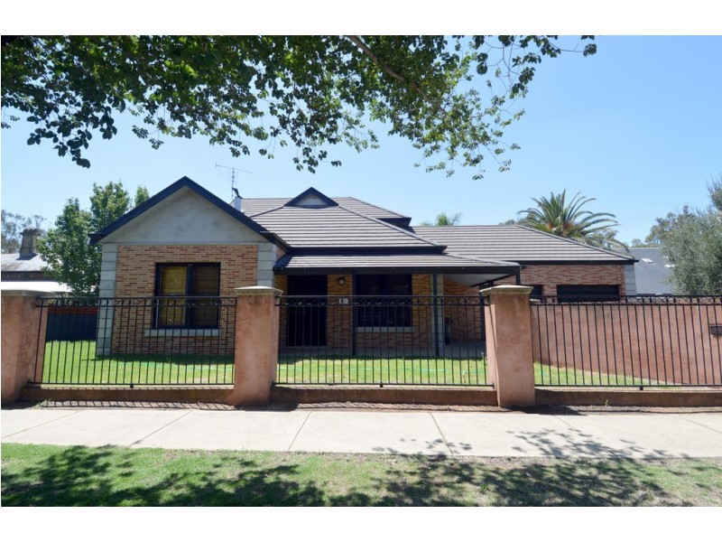 8 Dickson Street, Echuca VIC 3564