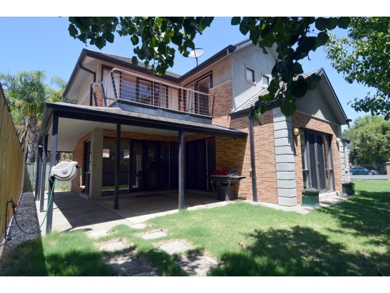 8 Dickson Street, Echuca VIC 3564