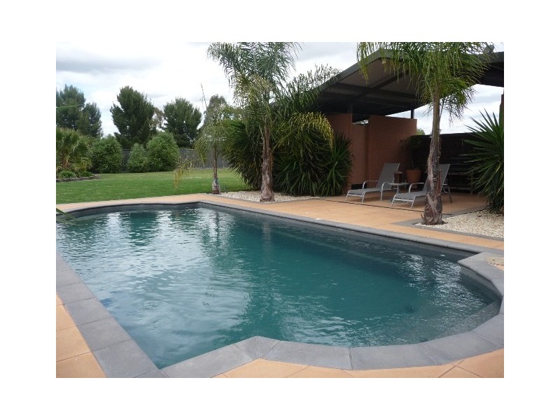 9 Pambula Court, Echuca VIC 3564