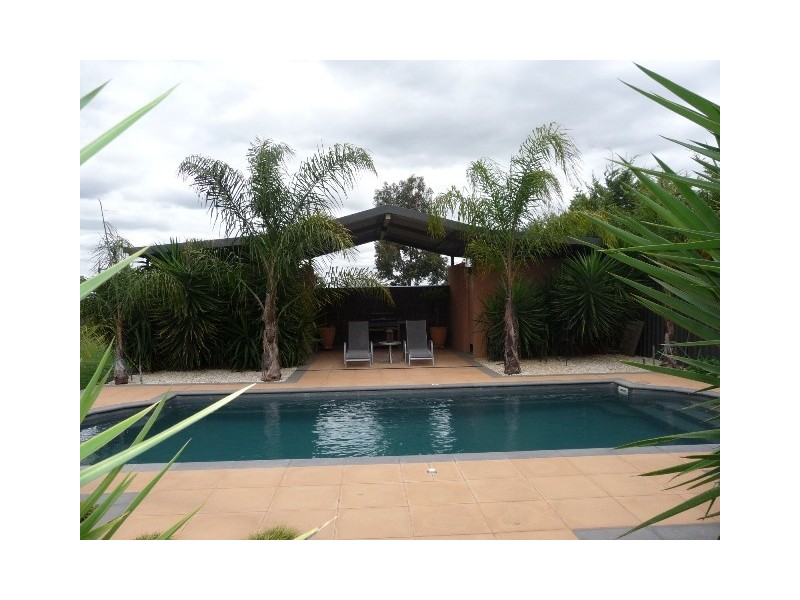 9 Pambula Court, Echuca VIC 3564