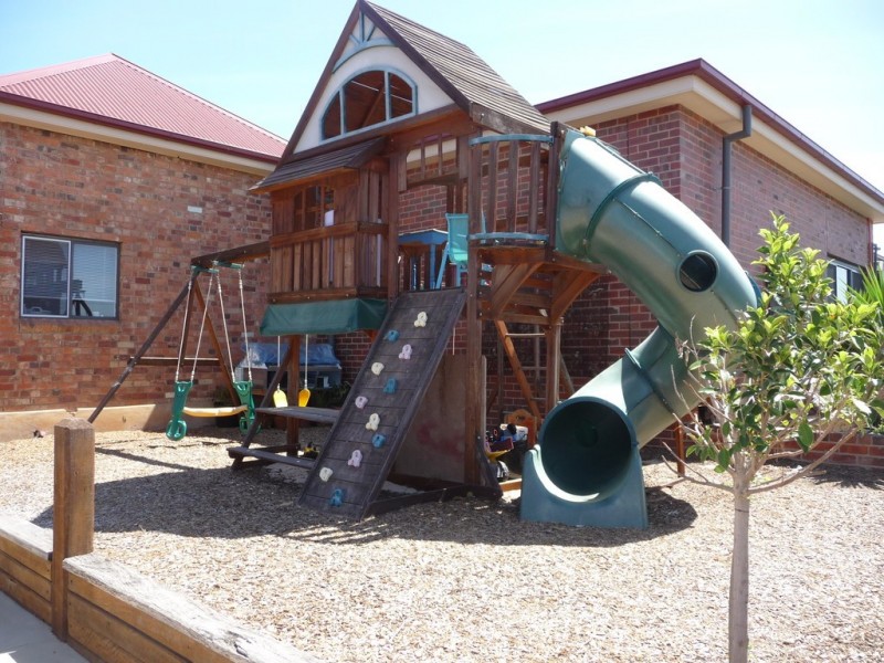 10 Chanter Street, Moama NSW 2731