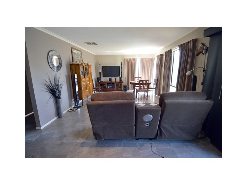 28 Genevieve Avenue, Echuca VIC 3564