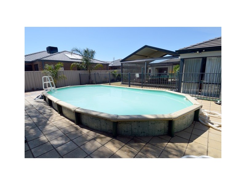 28 Genevieve Avenue, Echuca VIC 3564