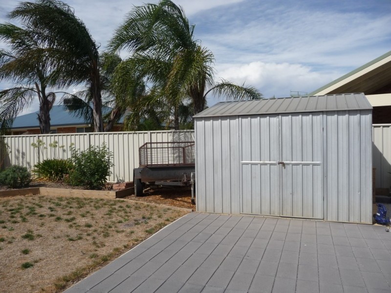 21 Alfred Avenue, Echuca VIC 3564