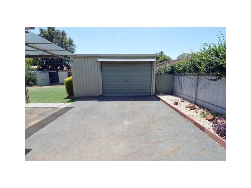 49 Rutley Crescent, Echuca VIC 3564