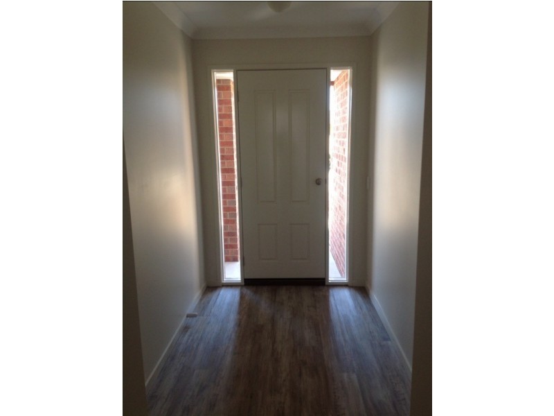 3 54 BRIDLINGTON AVENUE, Echuca VIC 3564