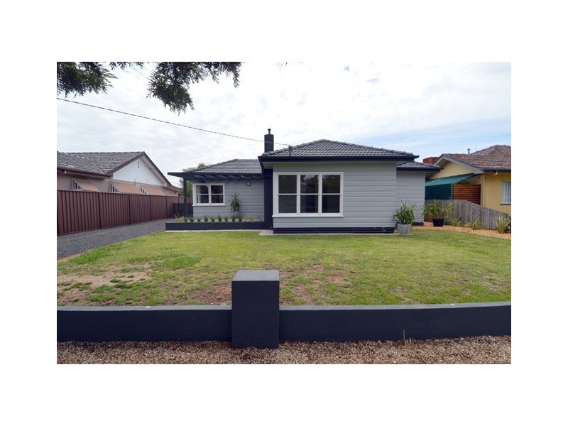 16 Civic Avenue, Echuca VIC 3564