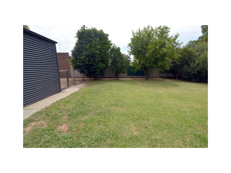 16 Civic Avenue, Echuca VIC 3564