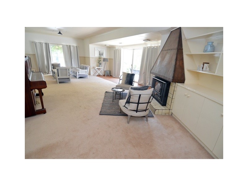 53 Schoeffel Drive, Echuca VIC 3564