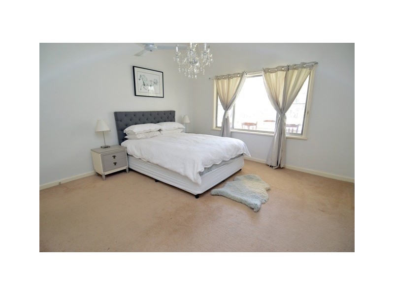 53 Schoeffel Drive, Echuca VIC 3564