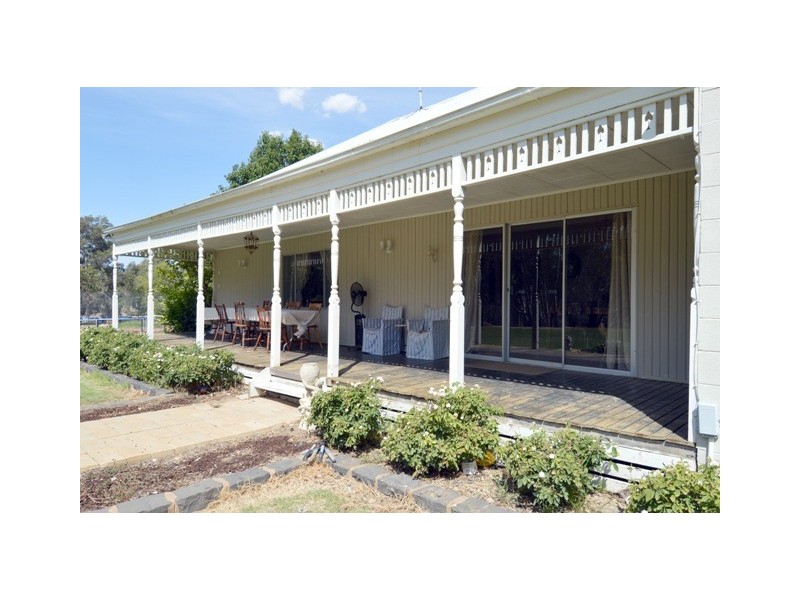 53 Schoeffel Drive, Echuca VIC 3564