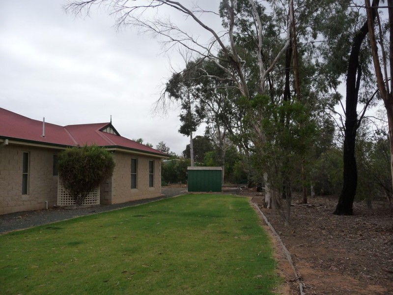 5 Charters Drive, Moama NSW 2731