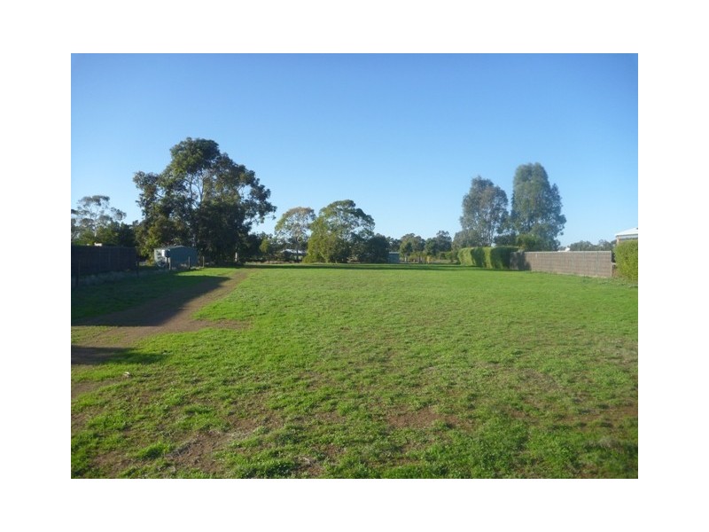 4 Silver Gum Place, Moama NSW 2731