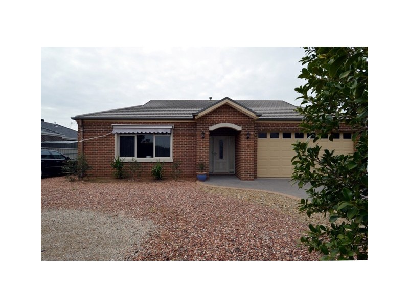 14 Victoria Place, Echuca VIC 3564