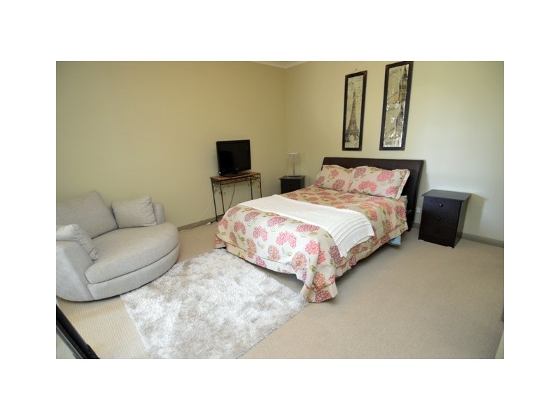 14 Victoria Place, Echuca VIC 3564