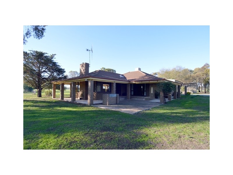 8652 Northern Hwy, Echuca VIC 3564