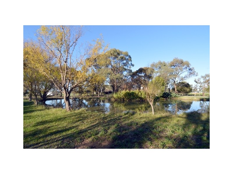 8652 Northern Hwy, Echuca VIC 3564