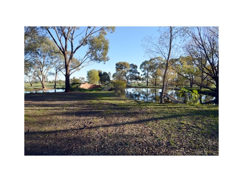 8652 Northern Hwy, Echuca VIC 3564