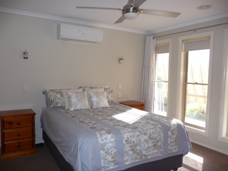 24 McLachlan Rd, Echuca VIC 3564