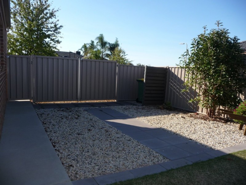 24 McLachlan Rd, Echuca VIC 3564