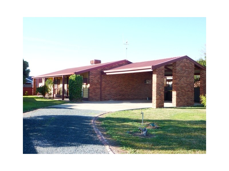 29 Jacana Avenue  MOAMA  via, Echuca VIC 3564