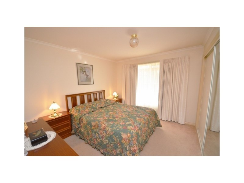 2 BOWEN STREET, Echuca VIC 3564