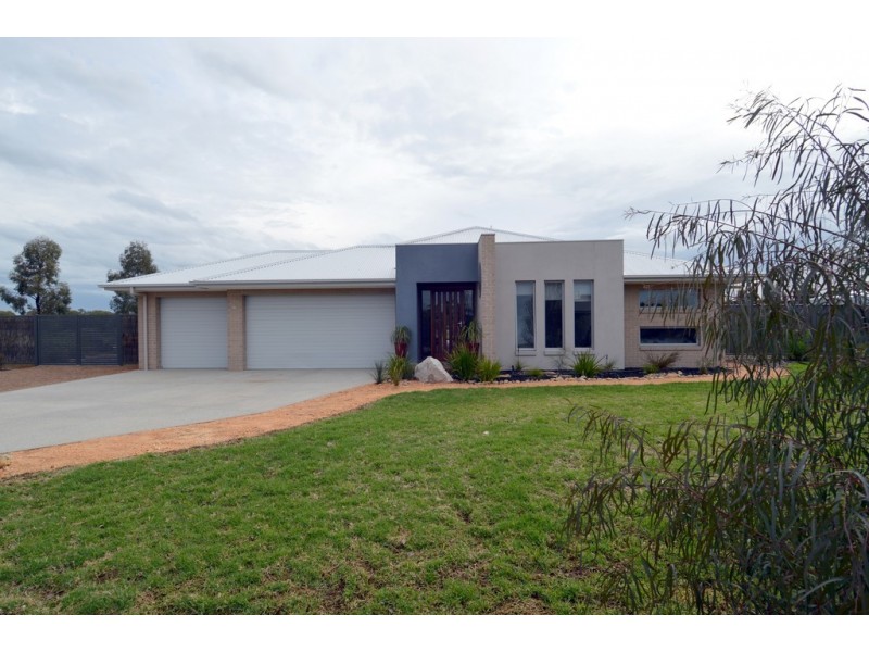 4 Pinot Court, Moama NSW 2731