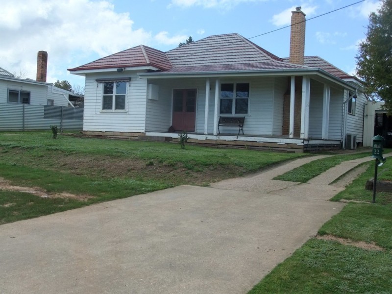22 Butcher Street, St Arnaud VIC 3478