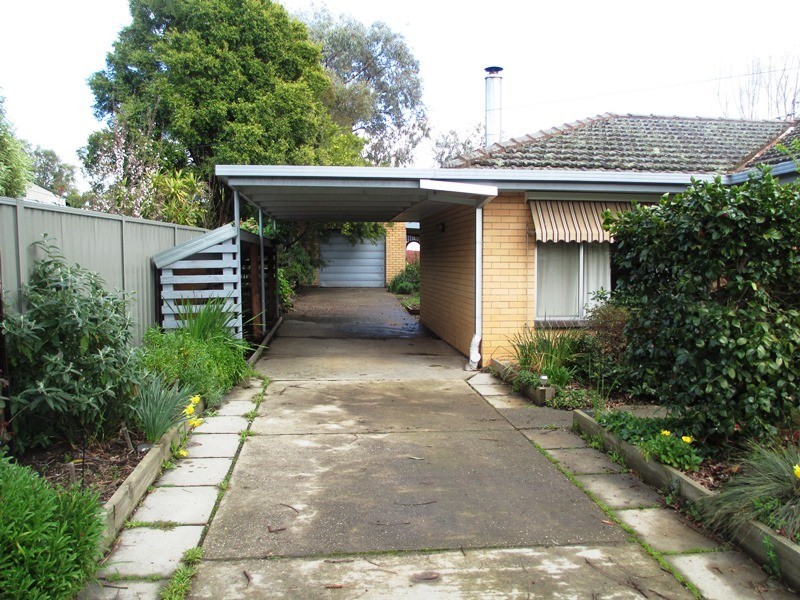 70 Bayley St, Alexandra VIC 3714