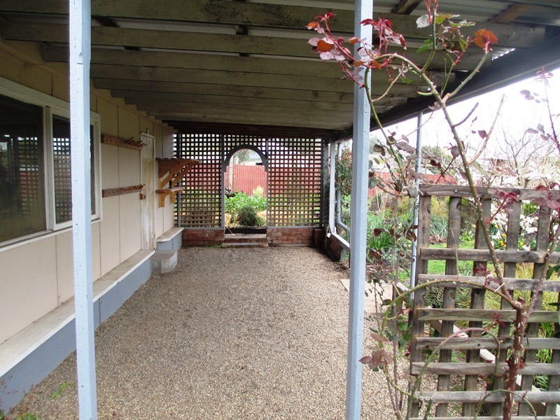 70 Bayley St, Alexandra VIC 3714