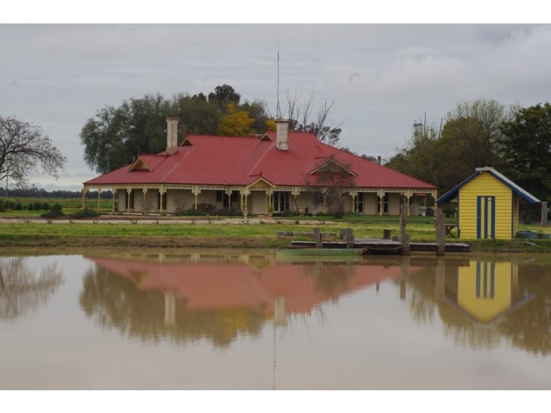 2889 Perricoota Road, Moama NSW 2731